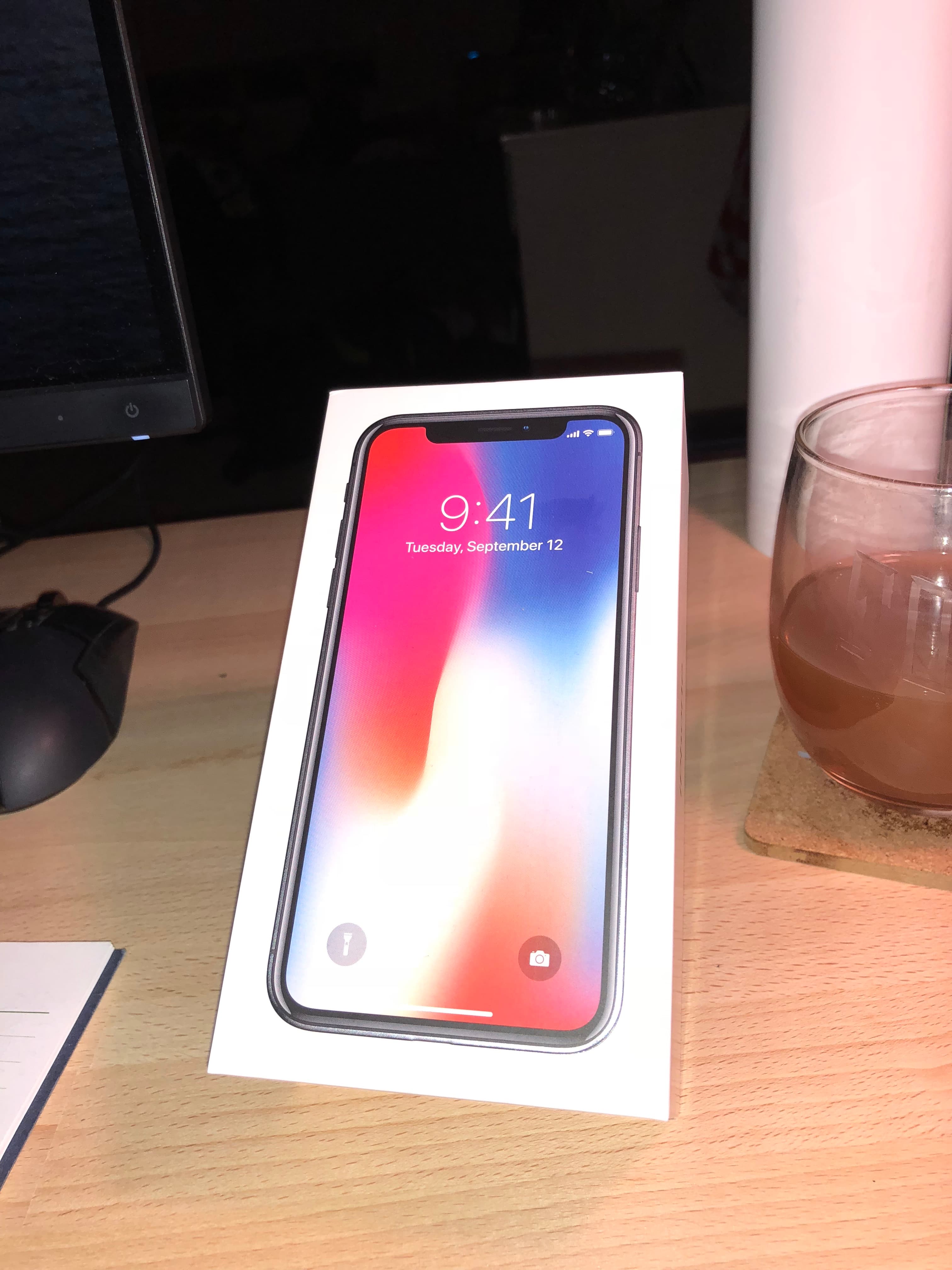 iphonex-in-box